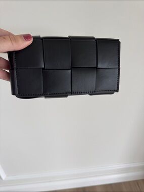 Black Woven Leather Men’s Crossbody Bag